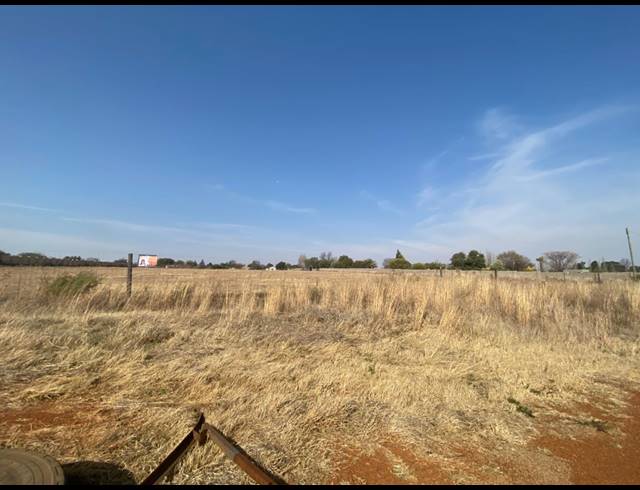 2,000M² VACANT LAND FOR SALE IN VANWAARTSHOF